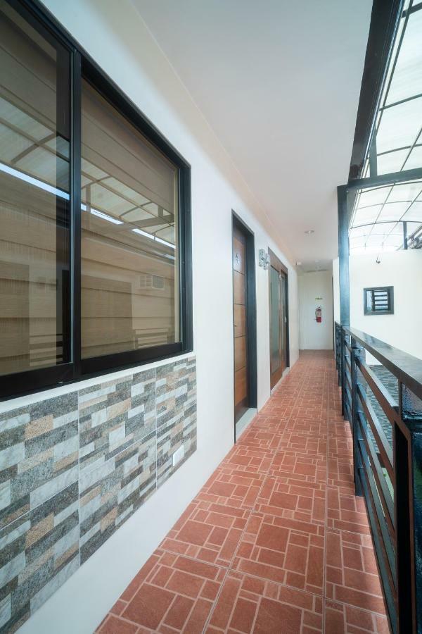 Oyo 199 Solange Apartelle Davao Exterior photo